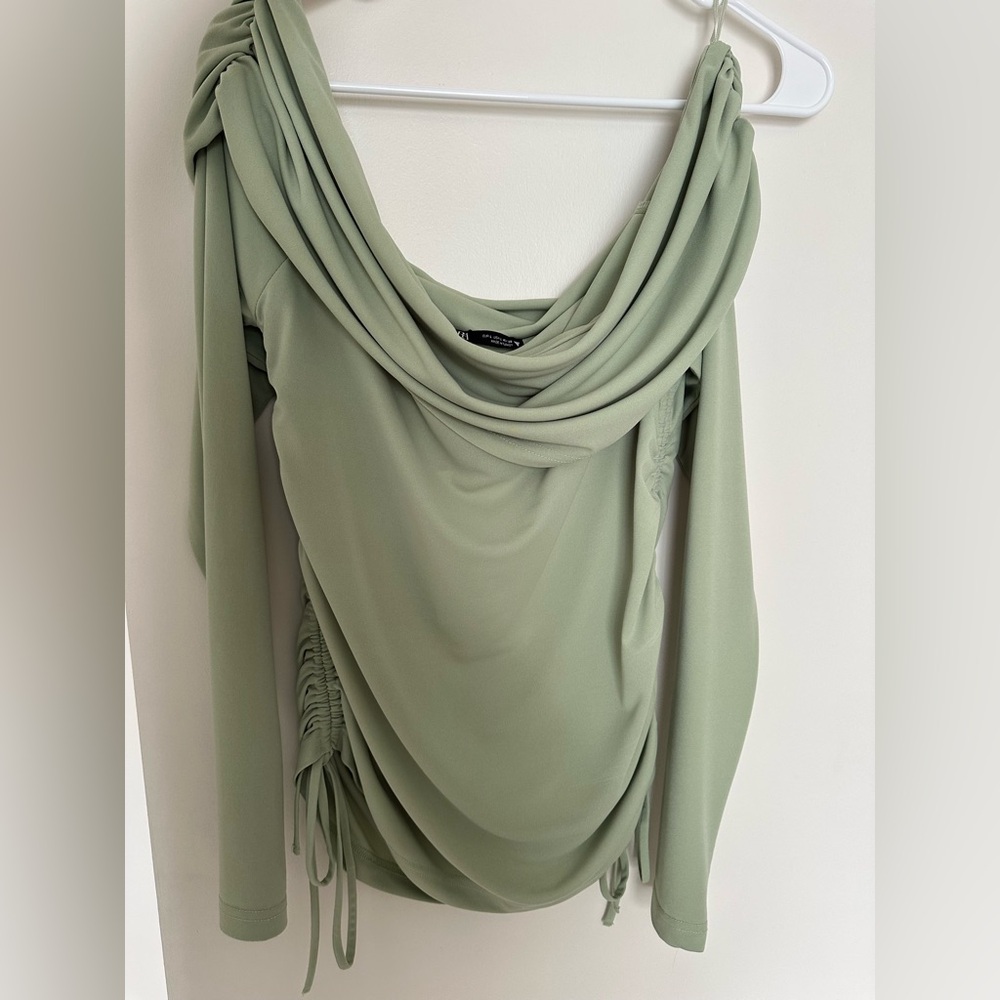 NWT Zara Off The Shoulder Blouse